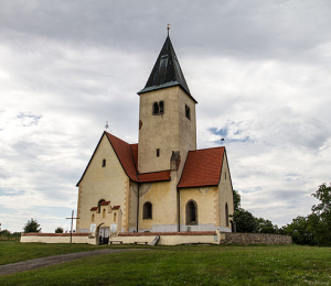 (kód: 158) Půvabná zastavení na jih od Prahy ( Chvojen, Votice, Neustupov)