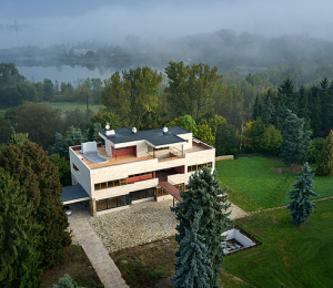 (kód: 273) Za noblesou prvorepublikových vil III. ( Bauerova a Volmanova vila)