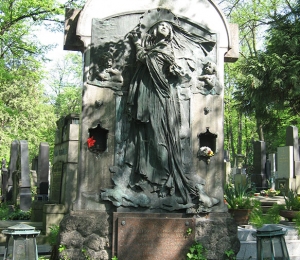 (kód: 2510) Tajemná návštěva na Olšanských hřbitovech